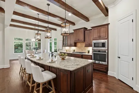 137 Sanderling Lane Montgomery TX 77316