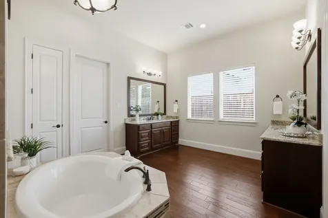 137 Sanderling Lane Montgomery TX 77316