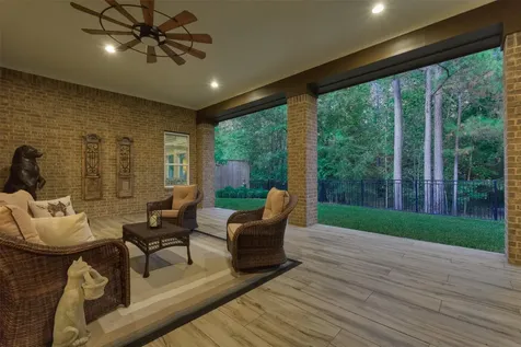 137 Sanderling Lane Montgomery TX 77316