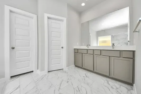 11130 Tulip Ridge Trail Houston TX 77044