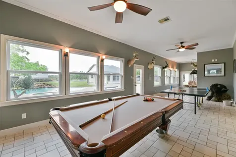1913 Lundy Lane Friendswood TX 77546