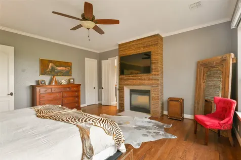 1913 Lundy Lane Friendswood TX 77546