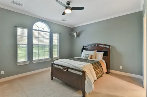 1913 Lundy Lane Friendswood TX 77546