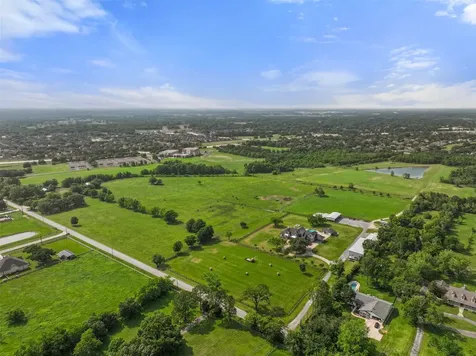 1913 Lundy Lane Friendswood TX 77546