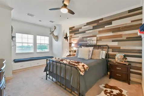 1913 Lundy Lane Friendswood TX 77546