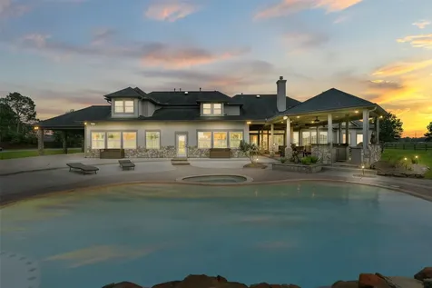 1913 Lundy Lane Friendswood TX 77546