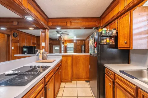 6918 Woodrow Street Texas City TX 77591