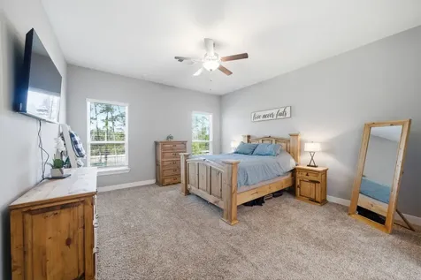 129 Magnolia Reserve Loop Magnolia TX 77354