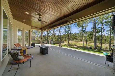 129 Magnolia Reserve Loop Magnolia TX 77354