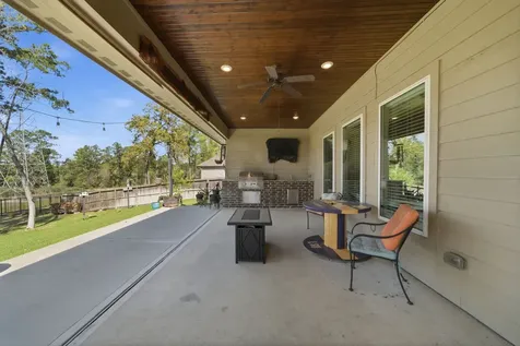 129 Magnolia Reserve Loop Magnolia TX 77354
