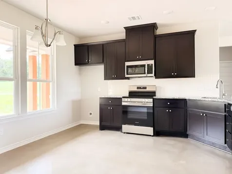 879 Pineview Circle Jewett TX 75846