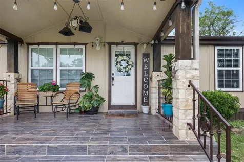 857 E Guadalupe Street La Grange TX 78945