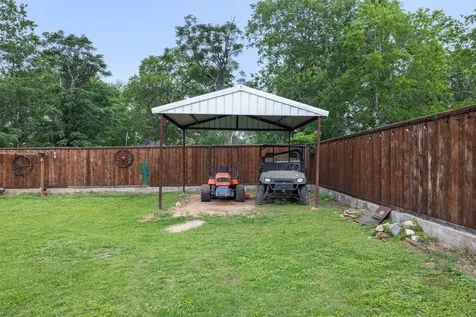 857 E Guadalupe Street La Grange TX 78945