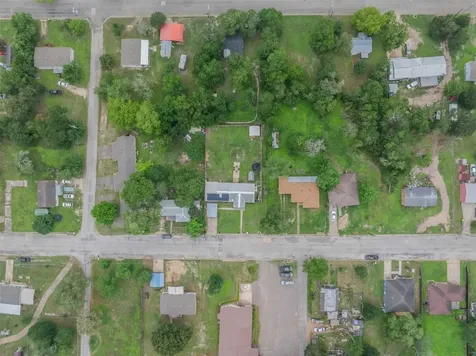 857 E Guadalupe Street La Grange TX 78945