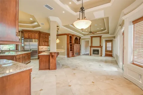 101 Rosewood Street Lake Jackson TX 77566