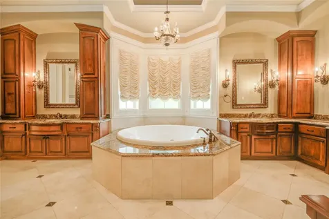 101 Rosewood Street Lake Jackson TX 77566