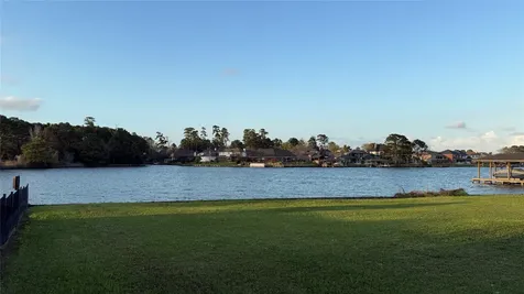 18821 Aquatic Drive Houston TX 77346