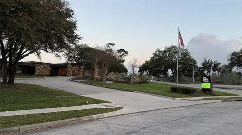 18821 Aquatic Drive Houston TX 77346