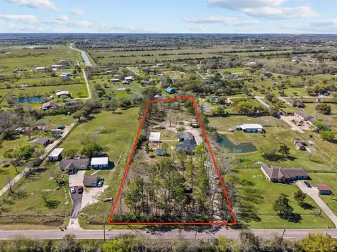 5406 S Tower Road Santa Fe TX 77517