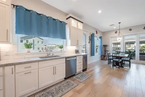936 Long Reach Drive Tiki Island TX 77554