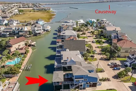 936 Long Reach Drive Tiki Island TX 77554