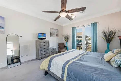 936 Long Reach Drive Tiki Island TX 77554