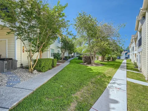 12565 Melville Drive 311 Montgomery TX 77356