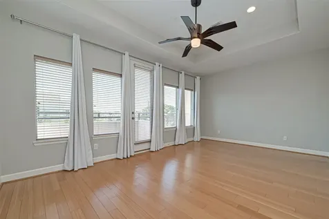 2748 Clay Street Houston TX 77003