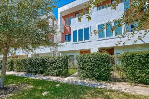 2748 Clay Street Houston TX 77003