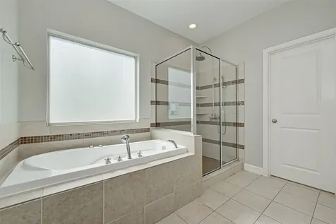 2748 Clay Street Houston TX 77003