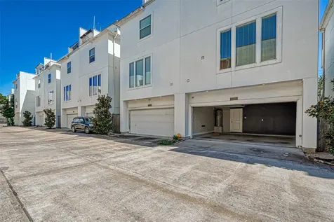 2748 Clay Street Houston TX 77003