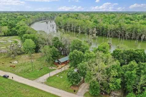 317 Ferguson Drive Cleveland TX 77327