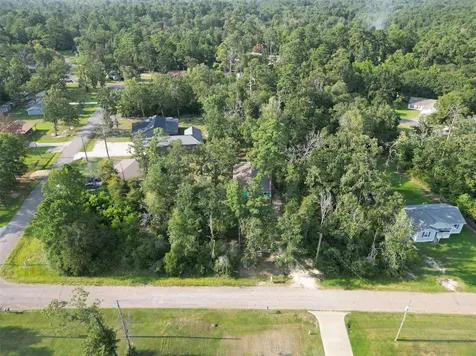182 Yaupon Creek Onalaska TX 77360