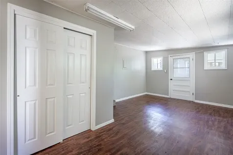 242 W Fannin La Grange TX 78945