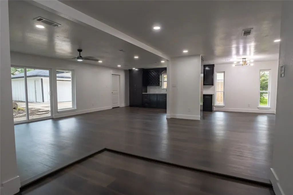 5446 Loch Lomond Drive Houston TX 77096
