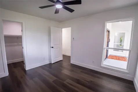 5446 Loch Lomond Drive Houston TX 77096
