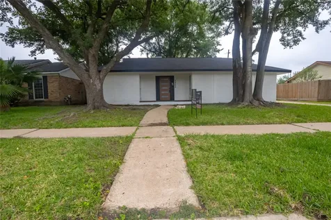 5446 Loch Lomond Drive Houston TX 77096