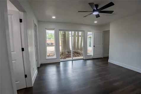 5446 Loch Lomond Drive Houston TX 77096