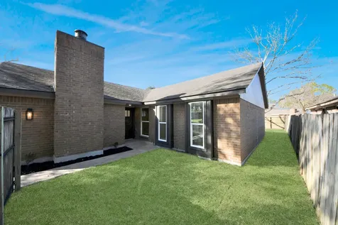 3305 Avenue R Rosenberg TX 77471