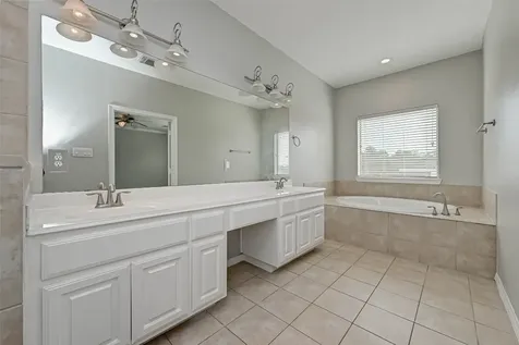 7816 Stoneyway Drive Houston TX 77040