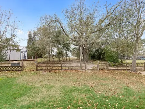 6130 Homeland Lane Brenham TX 77833