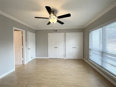1801 Stoney Brook Drive 106 Houston TX 77063