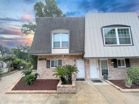 1801 Stoney Brook Drive 106 Houston TX 77063