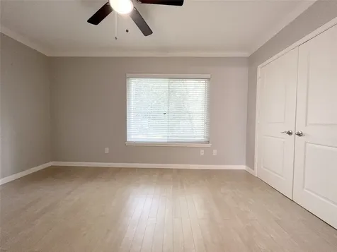 1801 Stoney Brook Drive 106 Houston TX 77063