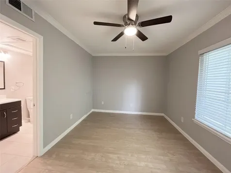 1801 Stoney Brook Drive 106 Houston TX 77063