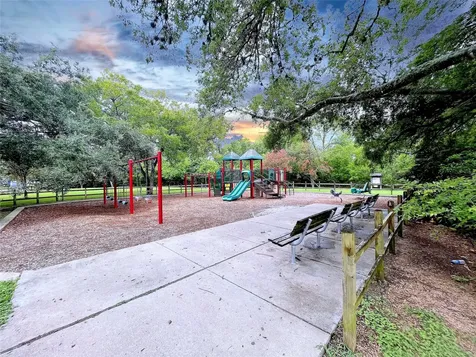 1801 Stoney Brook Drive 106 Houston TX 77063