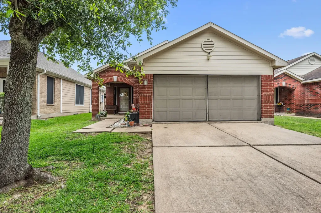 1023 Hampton Villa Lane Houston TX 77047
