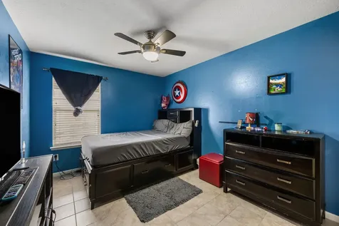1023 Hampton Villa Lane Houston TX 77047
