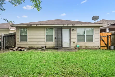 1023 Hampton Villa Lane Houston TX 77047