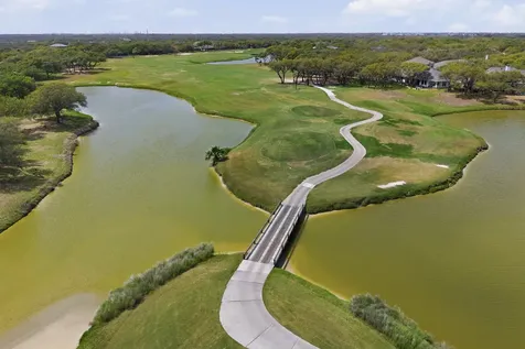 302 Saint Andrews Street 202f Rockport TX 78382